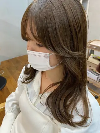 セミロング カラー 女性リピ90%🍨 🩷佐藤みずきのヘアスタイル