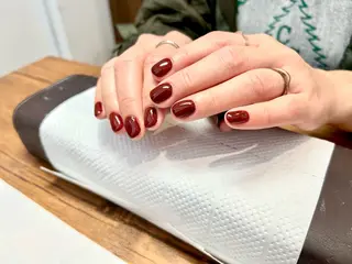 ネイル エーナイン 東雁来店所属・HARADA KANAのネイルデザイン