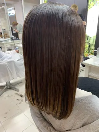 ミディアム 山下 有美のヘアスタイル