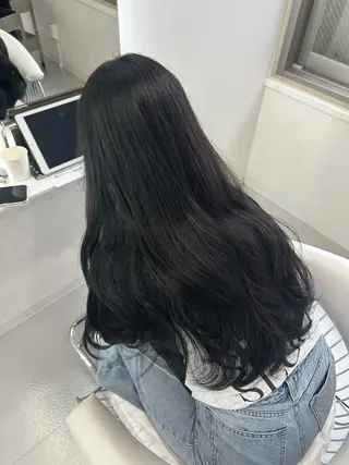 ロング あやめ🪽 オリーブ/ハイトーンのヘアスタイル