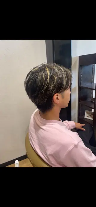 カラー メンズ 中村 誠也のヘアスタイル
