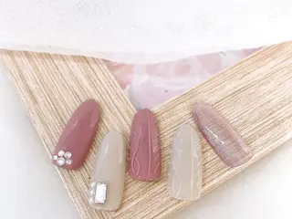 ネイル Elegant beautyのネイルデザイン