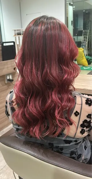 カラー 塚下 怜菜のヘアスタイル