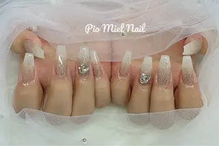 ミディアム Pio Mielのネイルデザイン