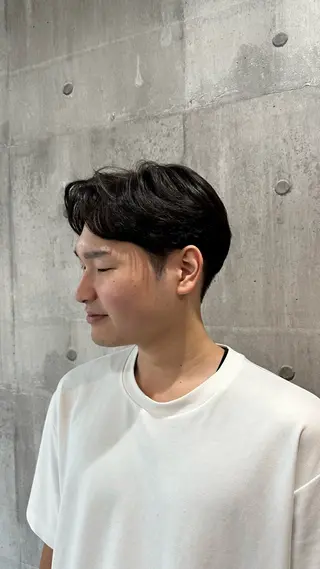 ショート カラー 宮本 滉也のヘアスタイル