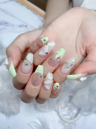 ネイル Le'a nail Lのネイルデザイン