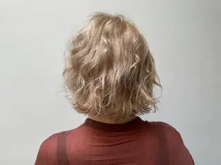 ショート カラー ヘアアレンジ g  hair design所属・土屋 紗也果のヘアスタイル