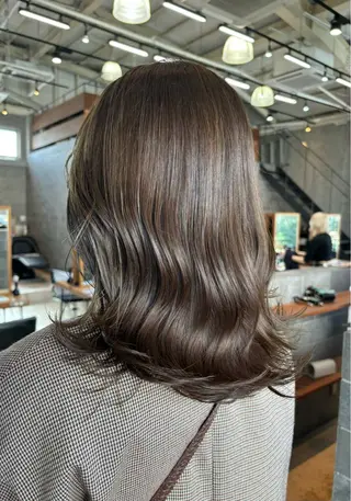 ミディアム カラー パーマ ヘアアレンジ 押切 響 のヘアスタイル