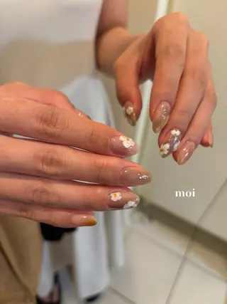 ネイル moi nail ˙⋆.˚のネイルデザイン