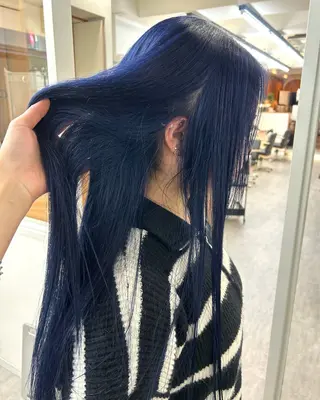 カラー MAMI / Lienのヘアスタイル