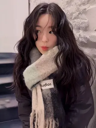 セミロング 韓国特化型 エクステ、カラー専門のヘアスタイル