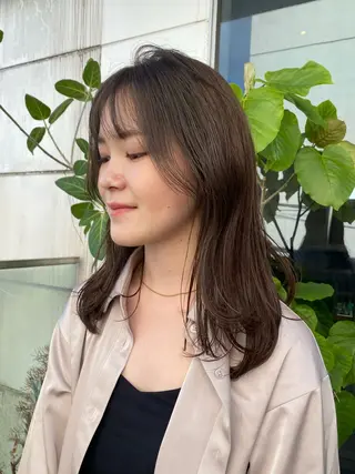 ミディアム カラー パーマ ヘアアレンジ 押切 響 のヘアスタイル