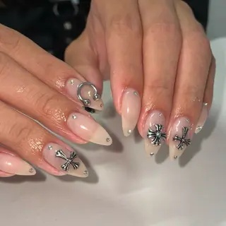 ネイル yuna@ 練習生☘️のネイルデザイン