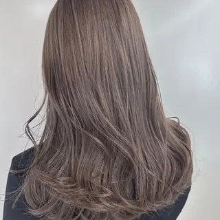 セミロング カラー ヘアアレンジ 飯島 美海のヘアスタイル