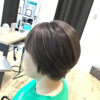 ショート カラー 滝口 瑞季のヘアスタイル