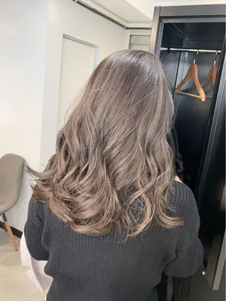 セミロング Bear(ベア)所属・KYOKO 【Bear】のヘアスタイル