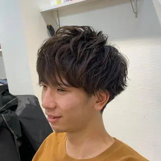 パーマ メンズ 加藤 雄大のヘアスタイル