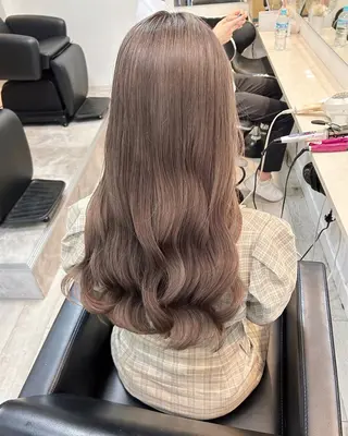 ロング カラー ヘアアレンジ 代表🎀 ふわモテ愛 され髪🩷yumiのヘアスタイル