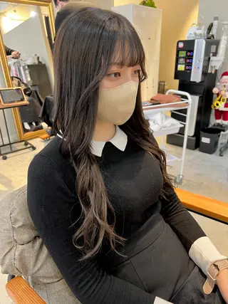 ロング カラー 目を惹く艶髪/髪質 改善カラー🤎ぐっちのヘアスタイル