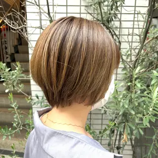 ショート カラー ショート・ボブ/ 髪質改善カラーのヘアスタイル