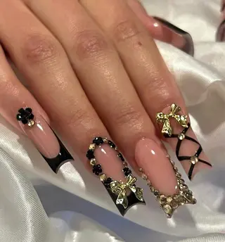 ネイル Elia Nail Salon池袋西口店所属・Saur Nailのネイルデザイン