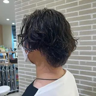 カラー パーマ メンズ 赤本悠斗波巻きパーマ メンズパーマのヘアスタイル