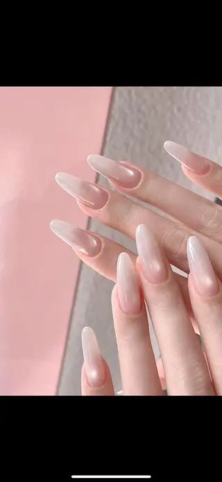 ネイル Demure リリスのネイルデザイン