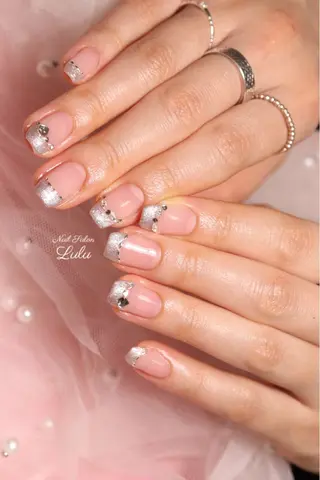 ネイル Lulu nail salon 南堀江店所属・西村 あやかのネイルデザイン