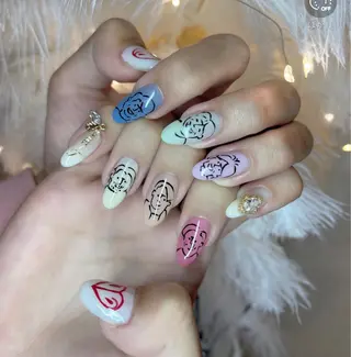 セミロング ネイル 長さ出し専門 nynaのネイルデザイン