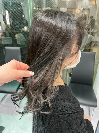 セミロング カラー 韓国/インナーカラー 🍑YUI🍑のヘアスタイル