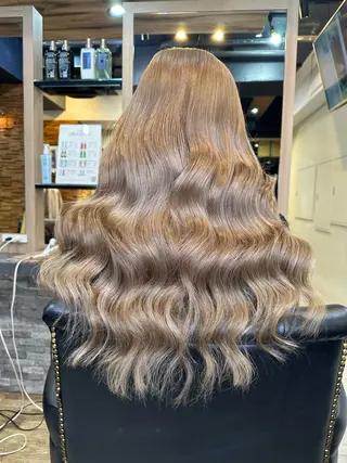ロング 横浜Lapisあゆみ 艶髪/シールエクステのヘアスタイル