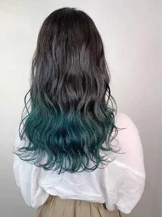 セミロング カラー _WHITE 難波本店のヘアスタイル