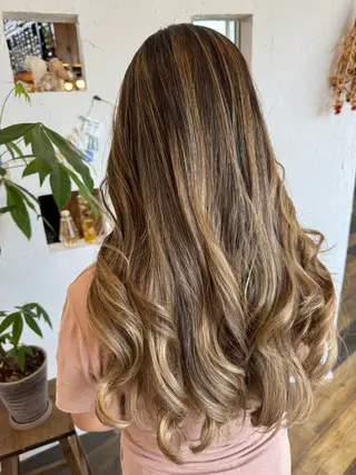 ロング カラー 🌸小掛🌸 豊橋外国人風カラーのヘアスタイル