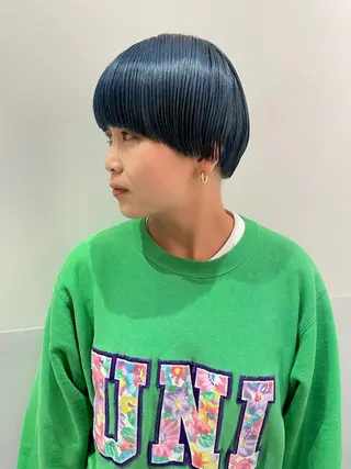 ショート カラー SALOWIN所属・ブリーチ✨ ボブ✨レイヤーのヘアスタイル