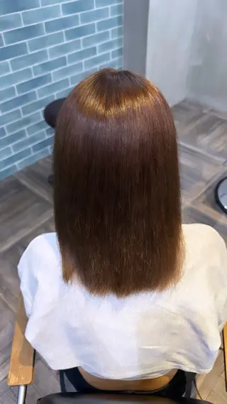 ミディアム カラー 上野 日菜莉のヘアスタイル