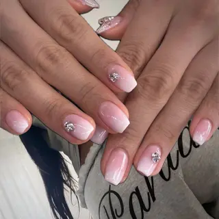 ショート VENUS BELT新宿店所属・Venus belt /Reinaのネイルデザイン