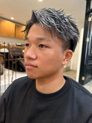 カラー メンズ 山本 正人のヘアスタイル