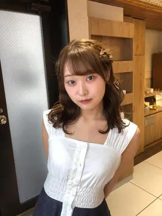 セミロング ヘアアレンジ 【ディレクター 🧸🤍田澤 唯那】のヘアスタイル