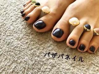 ネイル Yakko pas á pasのネイルデザイン