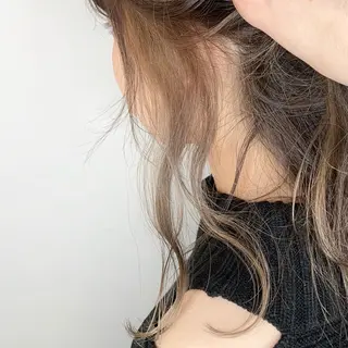 カラー eat所属・市妙 瑠基のヘアスタイル