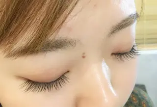 マツエク・マツパ 眉毛まつ毛専門店 uralogeのマツエク・マツパデザイン