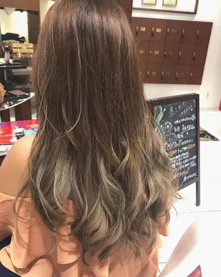 ロング SALOWIN大宮suite所属・🫧髪質改善🫧 園城寺裕也のヘアスタイル