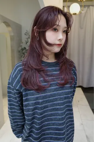 ミディアム カラー SALOWIN所属・ブリーチ🧹 ボブ✨レイヤーのヘアスタイル