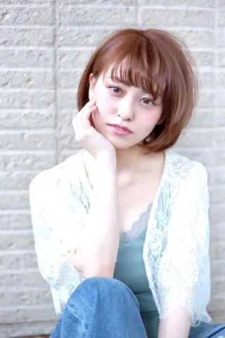 ミディアム 宮内 真乃のヘアスタイル
