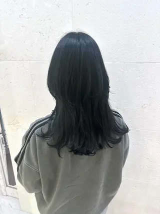 ロング カラー 安田 柚月のヘアスタイル