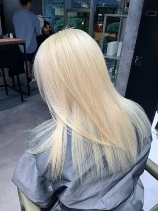 セミロング OTAKU HAIR STUDIO所属・shin✨今月注目✨ スタイリスト(急募)のヘアスタイル