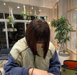 ショート 𐙚mareka/ 顔周り/透明感カラーのヘアスタイル