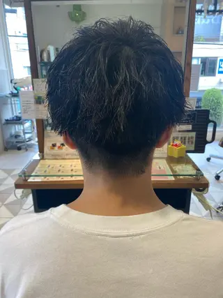 ショート カラー パーマ ヘアアレンジ メンズ メンズパーマの巨匠 鈴木純のヘアスタイル