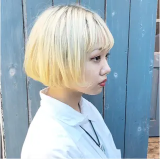 ショート カラー ブリーチ、パーマ 西部笑のヘアスタイル