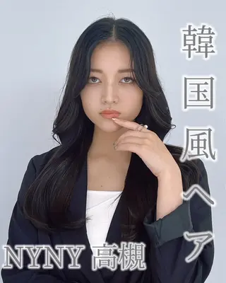 ロング 顔周りレイヤーカット 透明感カラー達冨のヘアスタイル